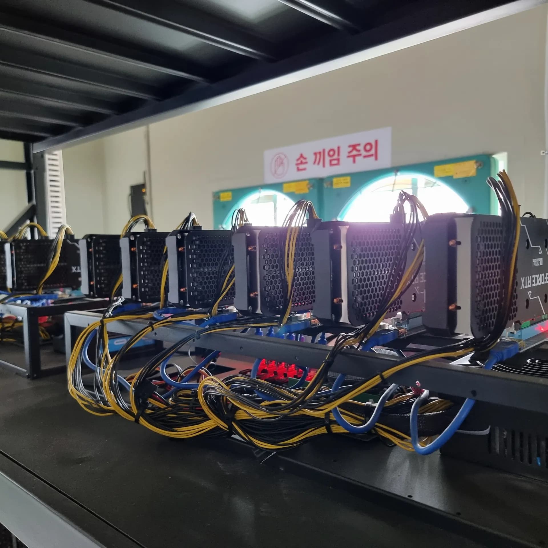대규모 GPU 랙 현장