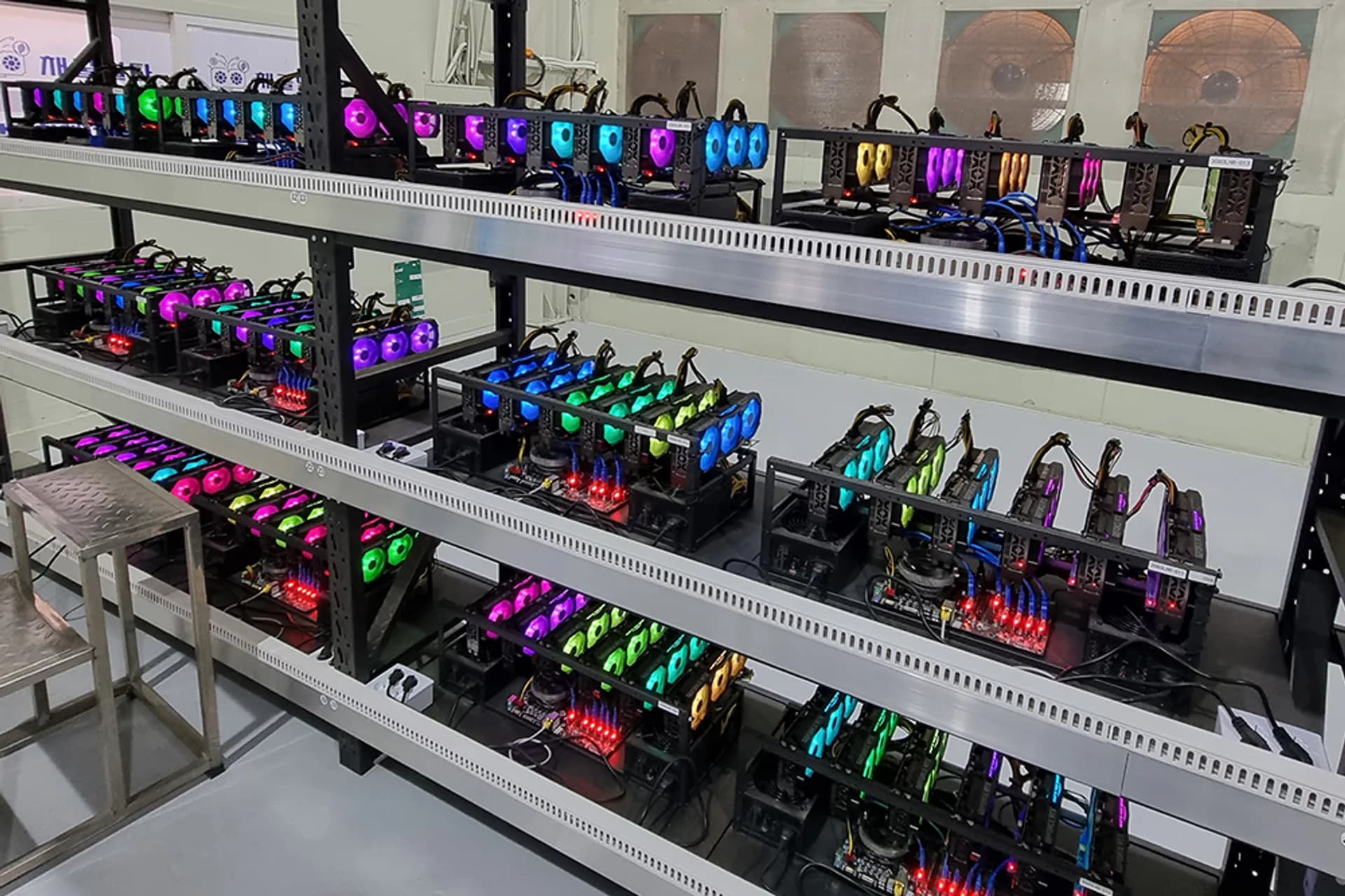 대규모 GPU 랙 현장